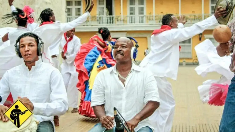 [音樂] [西班牙語歌曲] La Tierra del Olvido 被遺忘的土地_Carlos Vives_2015 世博會首映_西班牙語歌詞翻譯/中文翻譯+西班牙語學習